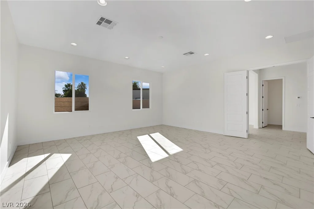 8835 Tenaya, Las Vegas, NV 89113