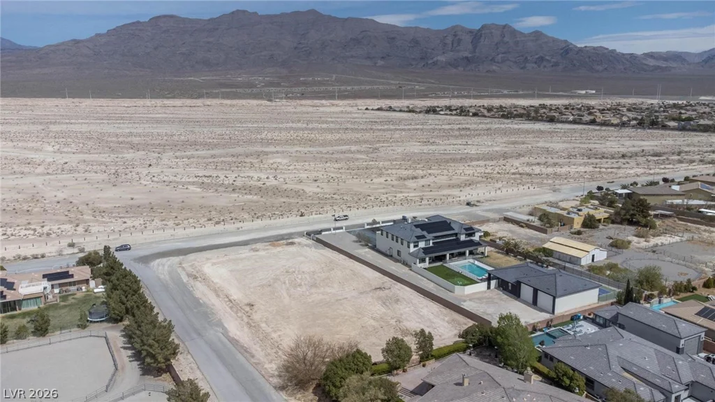 Iron Mountain, Las Vegas, NV 89131