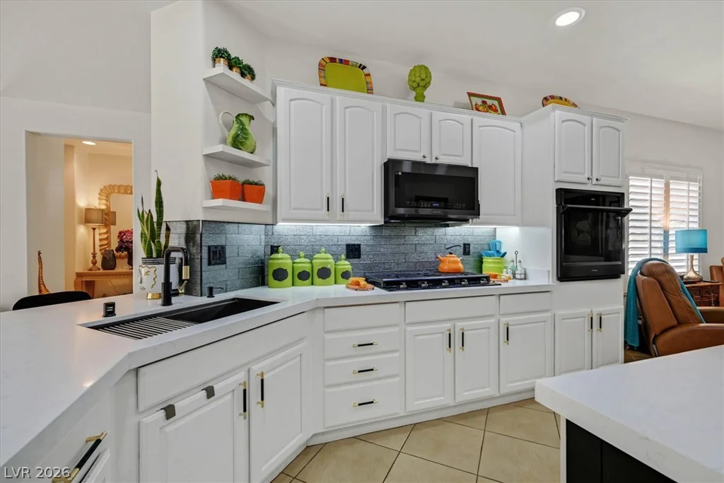 2228 Waterton Rivers, Henderson, NV 89044