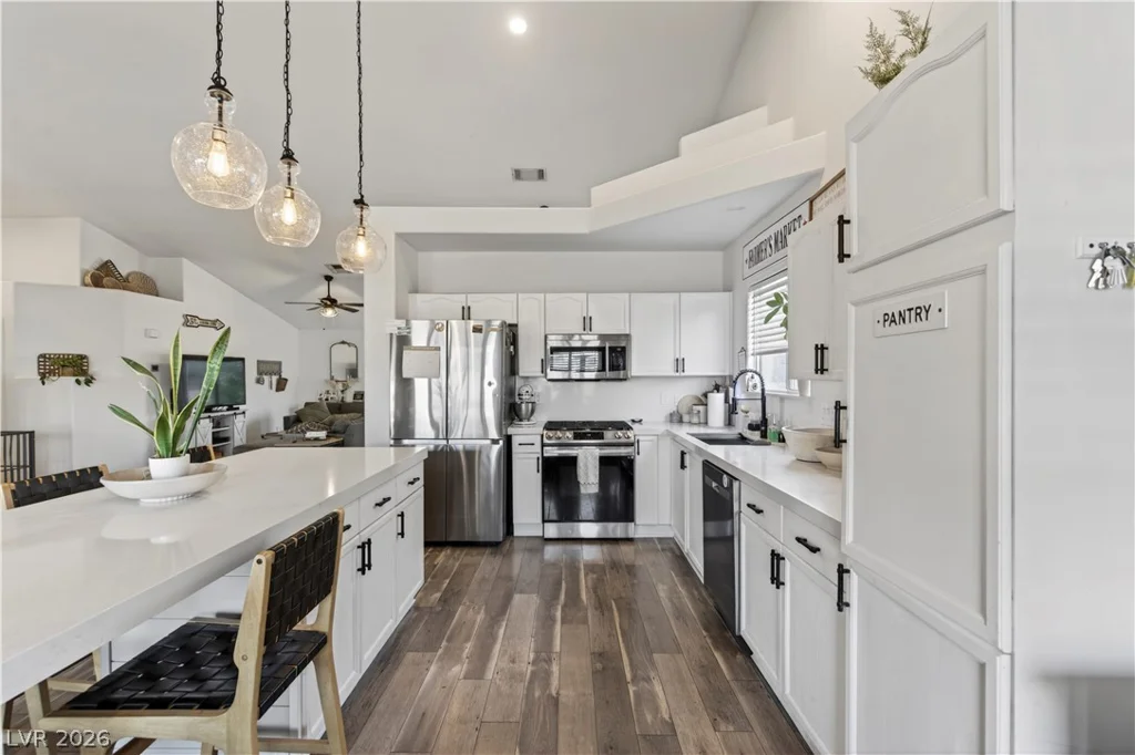7236 Tealwood, Las Vegas, NV 89131