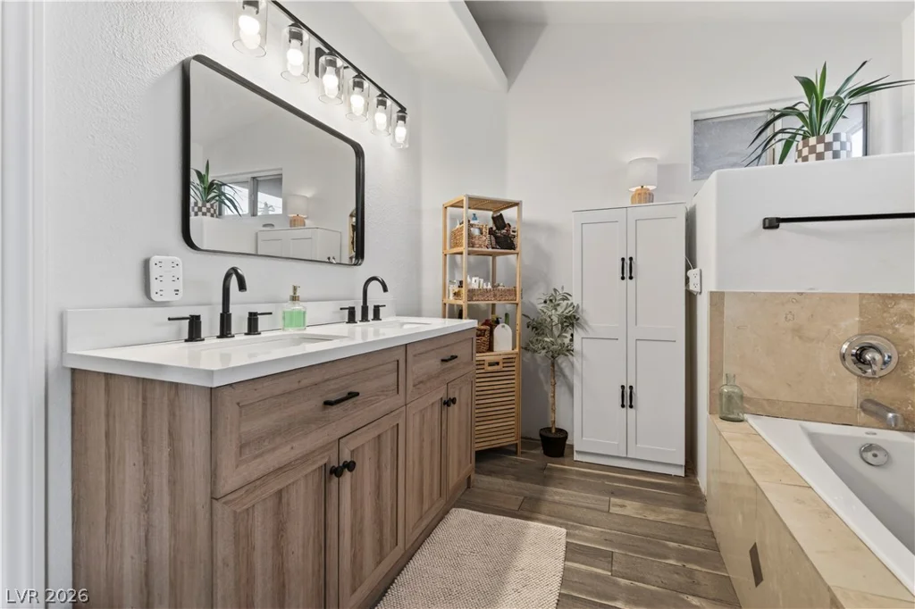 7236 Tealwood, Las Vegas, NV 89131