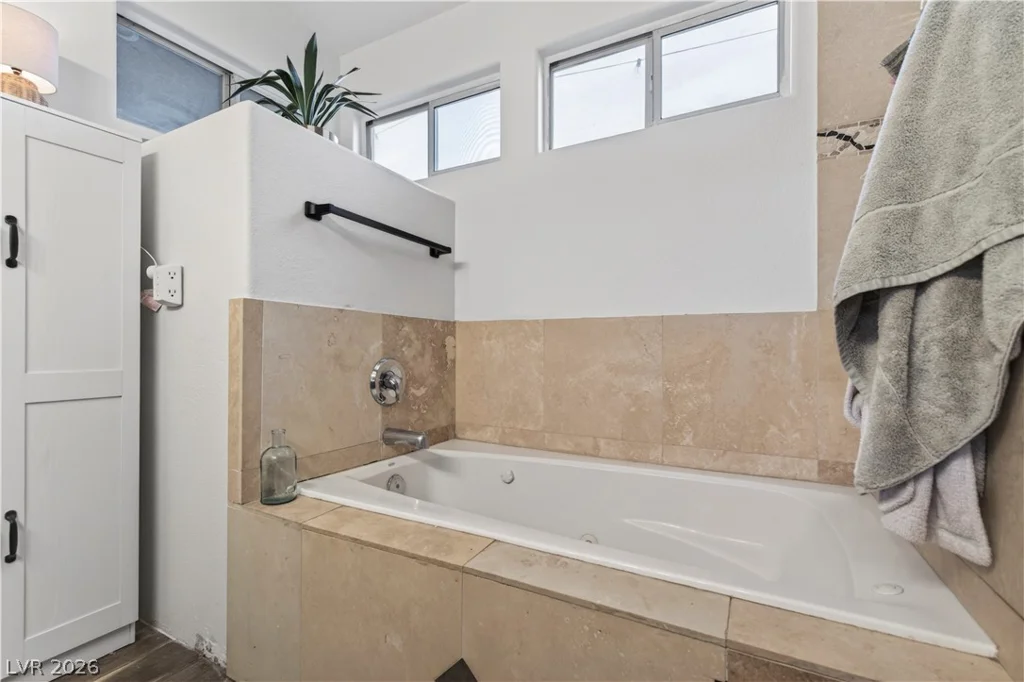 7236 Tealwood, Las Vegas, NV 89131