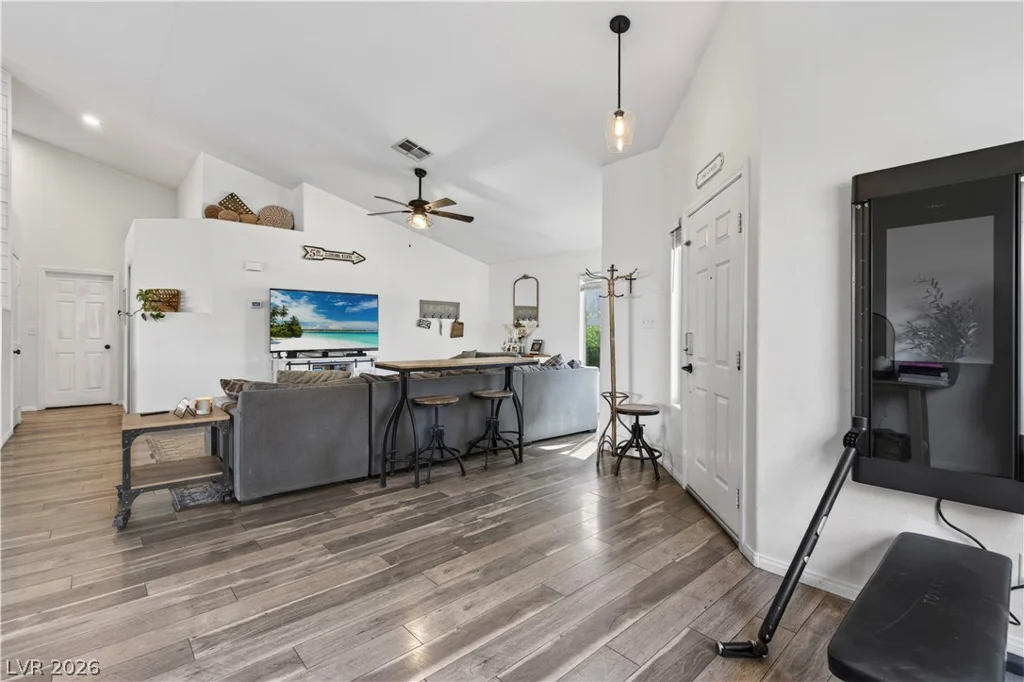 7236 Tealwood, Las Vegas, NV 89131