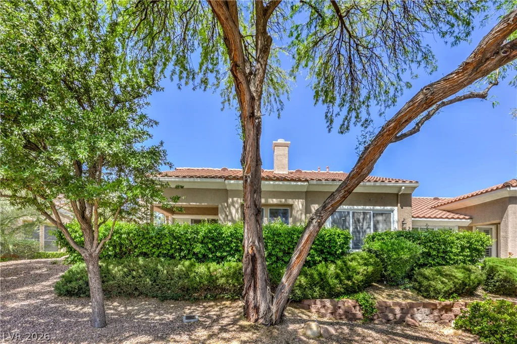 1912 Summer Pine, Las Vegas, NV 89134