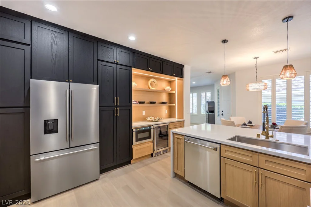 1912 Summer Pine, Las Vegas, NV 89134