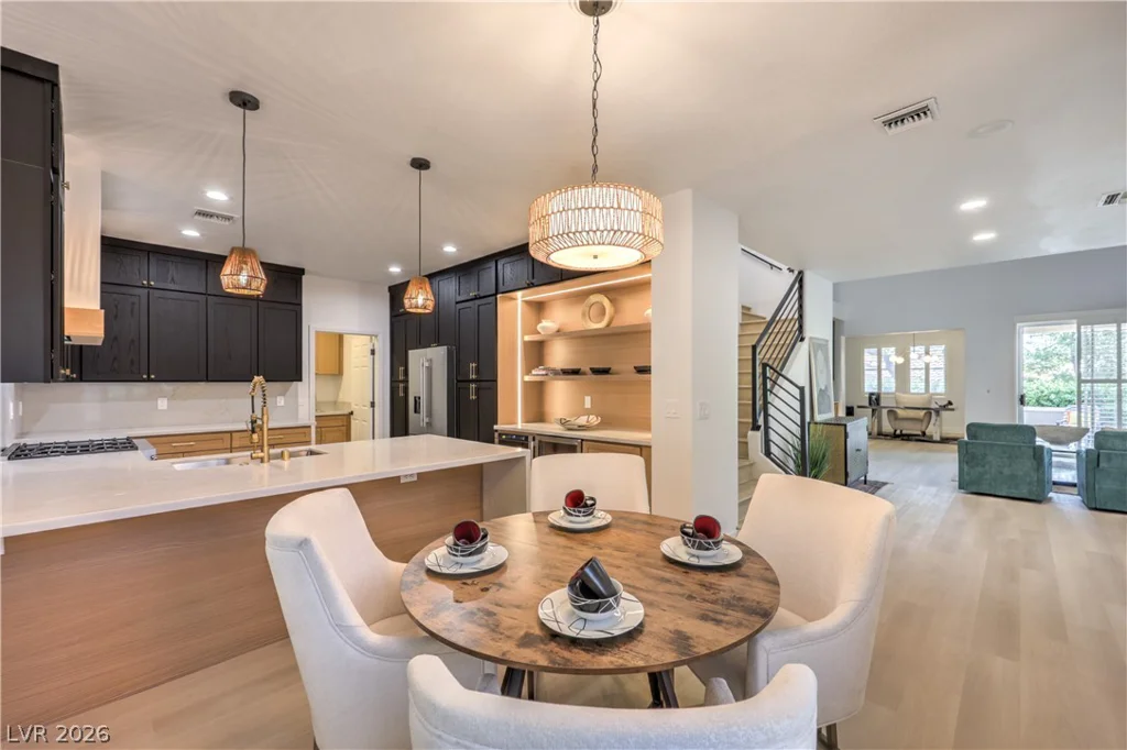 1912 Summer Pine, Las Vegas, NV 89134