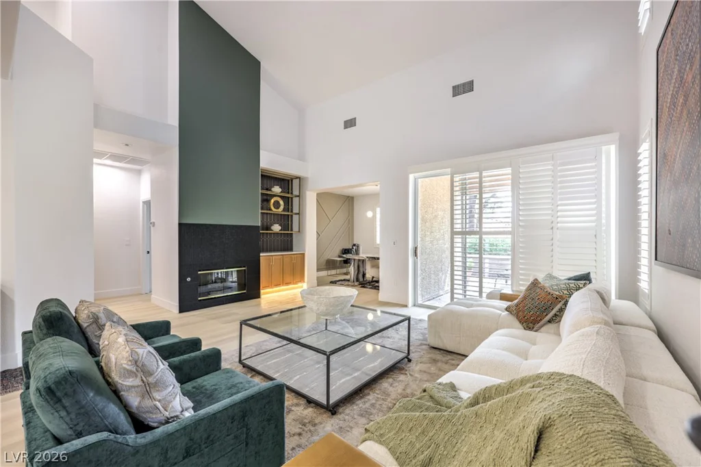 1912 Summer Pine, Las Vegas, NV 89134
