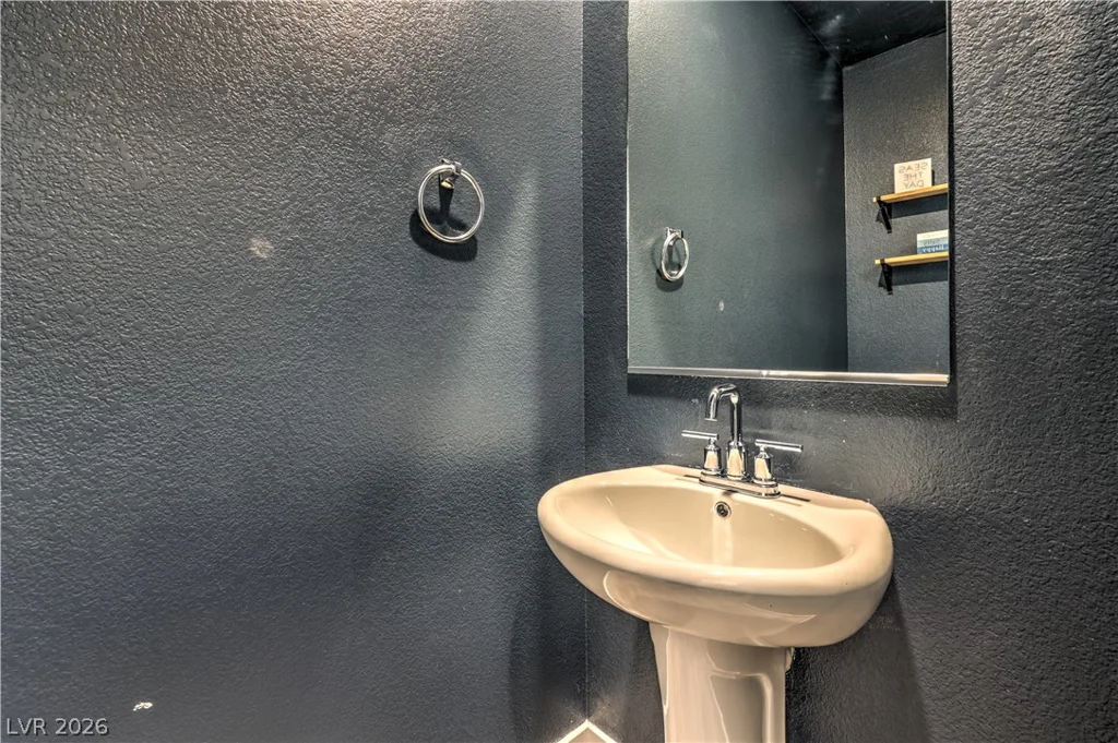 7743 Moore Creek, North Las Vegas, NV 89084