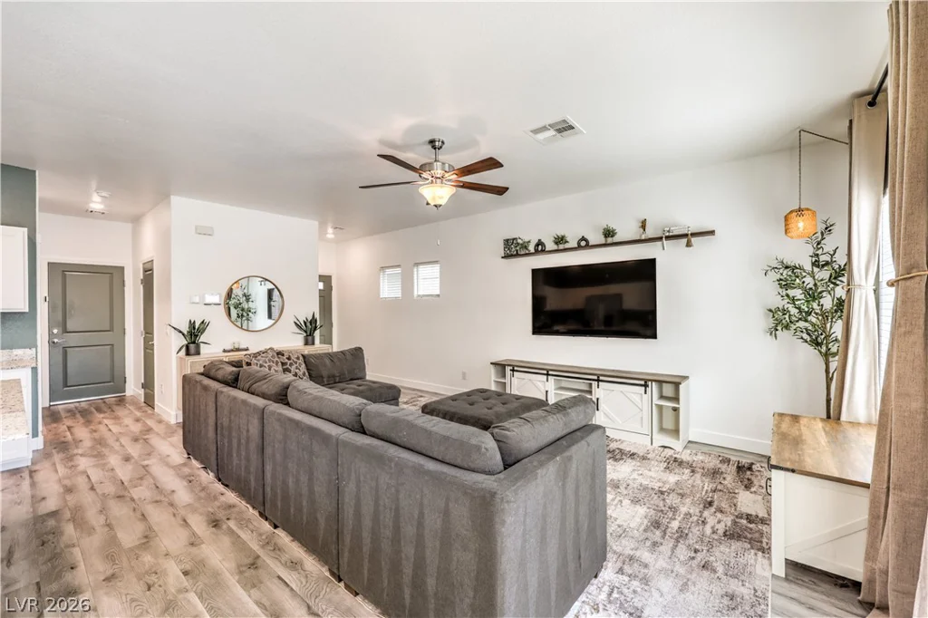 7743 Moore Creek, North Las Vegas, NV 89084
