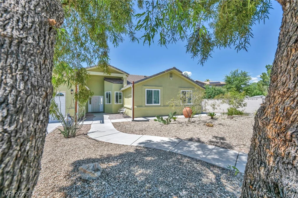 3925 Quadrel, Las Vegas, NV 89129