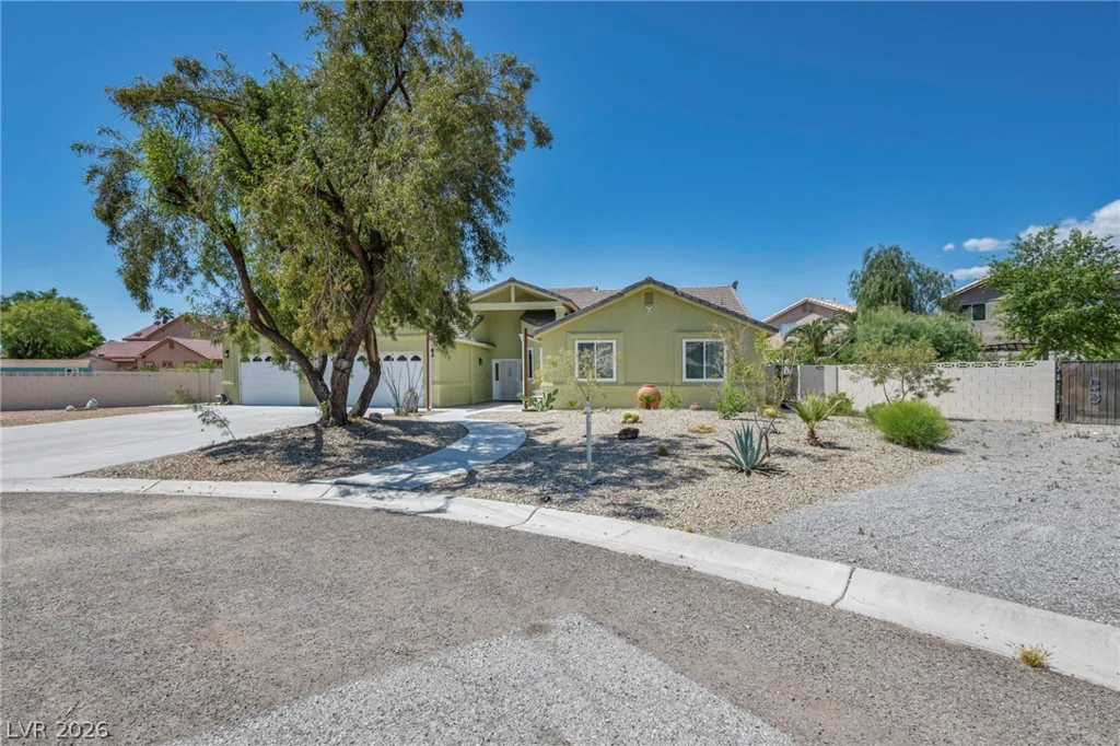 3925 Quadrel, Las Vegas, NV 89129