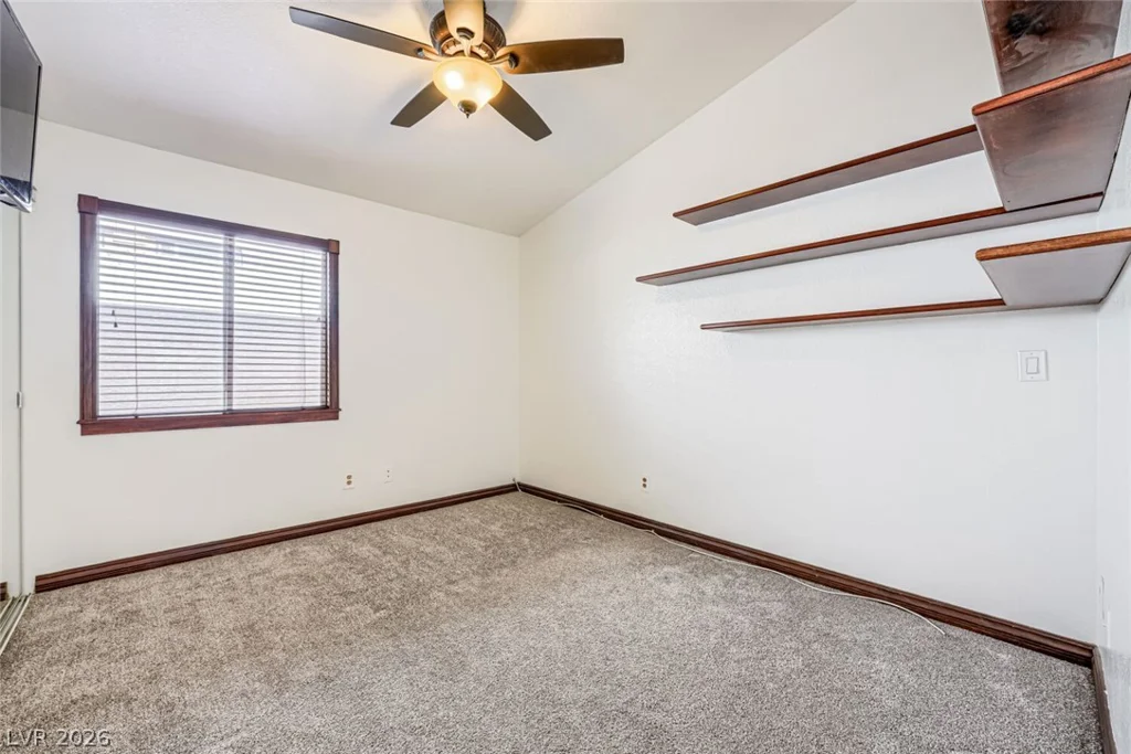 10236 Desert Wind, Las Vegas, NV 89144