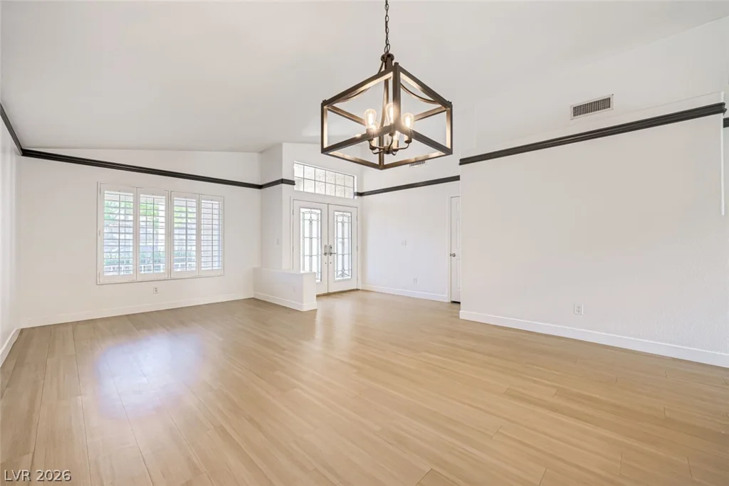 10236 Desert Wind, Las Vegas, NV 89144