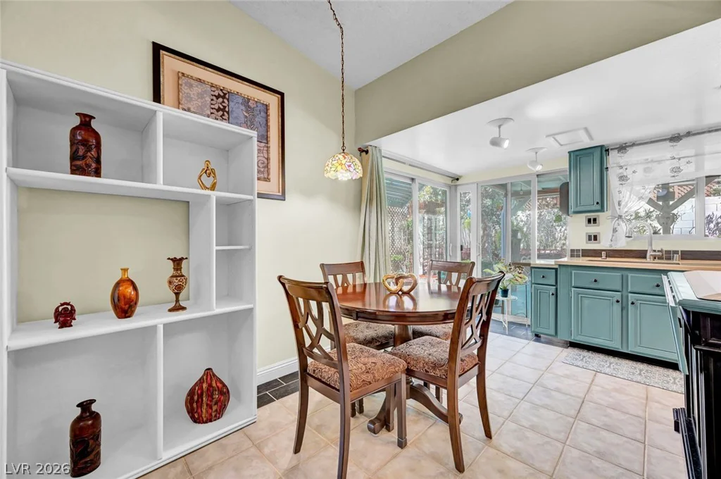 6920 Senton, Las Vegas, NV 89108