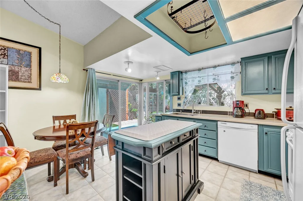 6920 Senton, Las Vegas, NV 89108