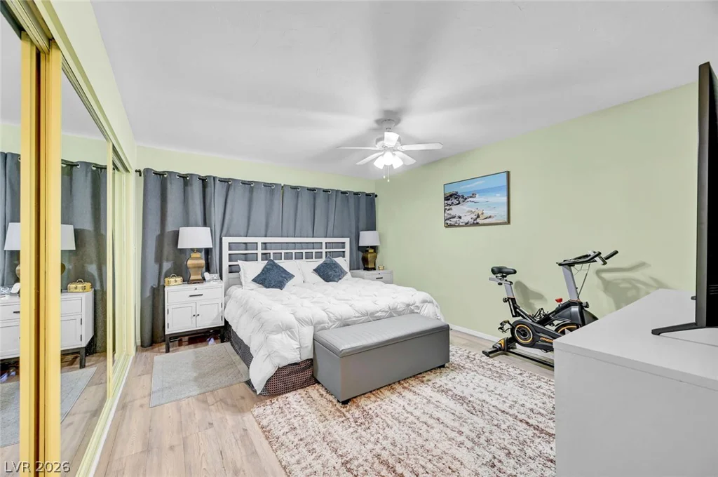 6920 Senton, Las Vegas, NV 89108