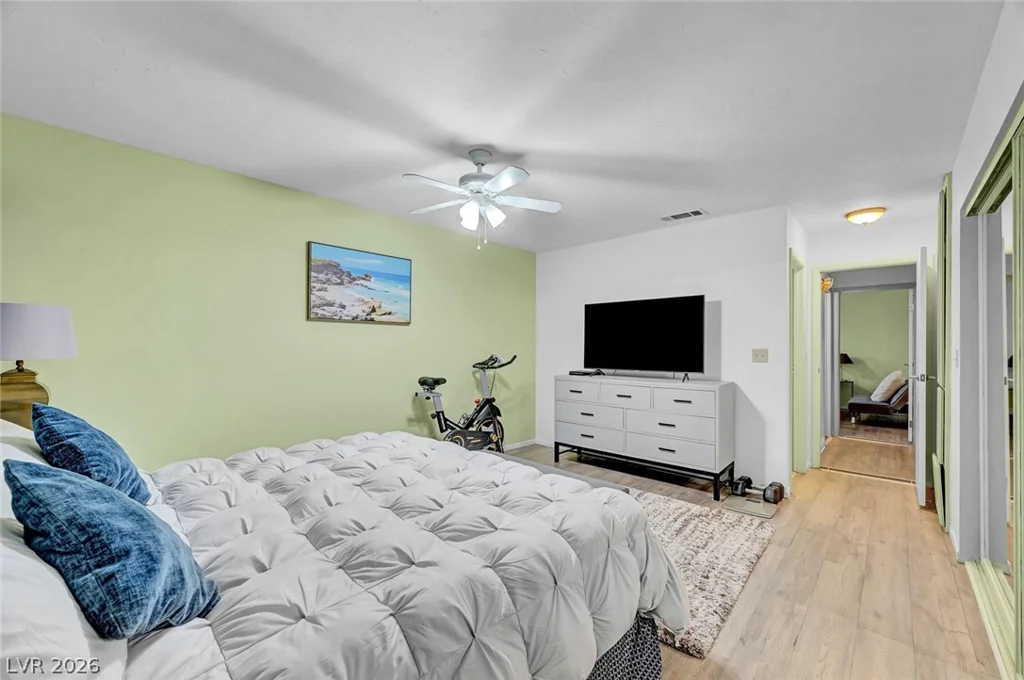 6920 Senton, Las Vegas, NV 89108