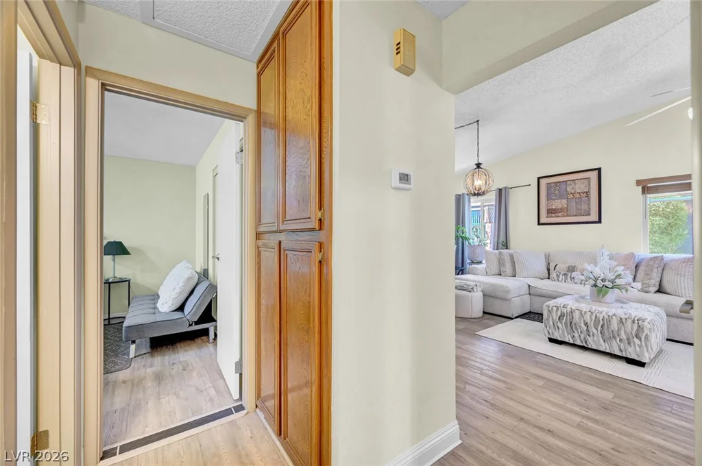 6920 Senton, Las Vegas, NV 89108