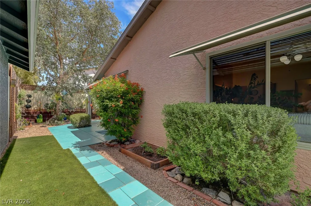 6920 Senton, Las Vegas, NV 89108