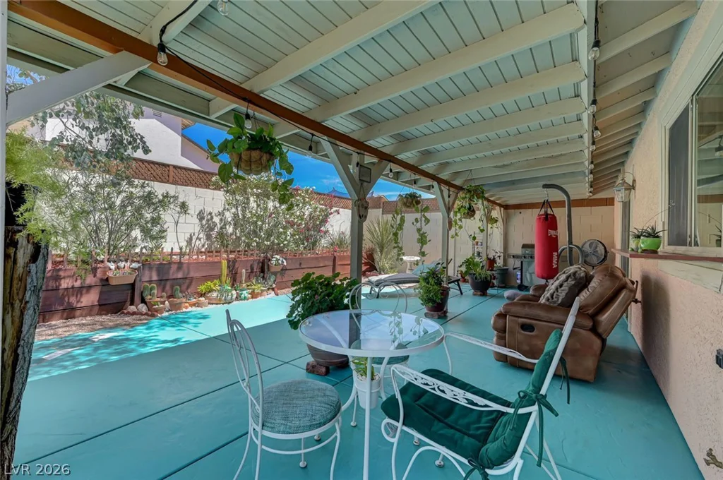 6920 Senton, Las Vegas, NV 89108