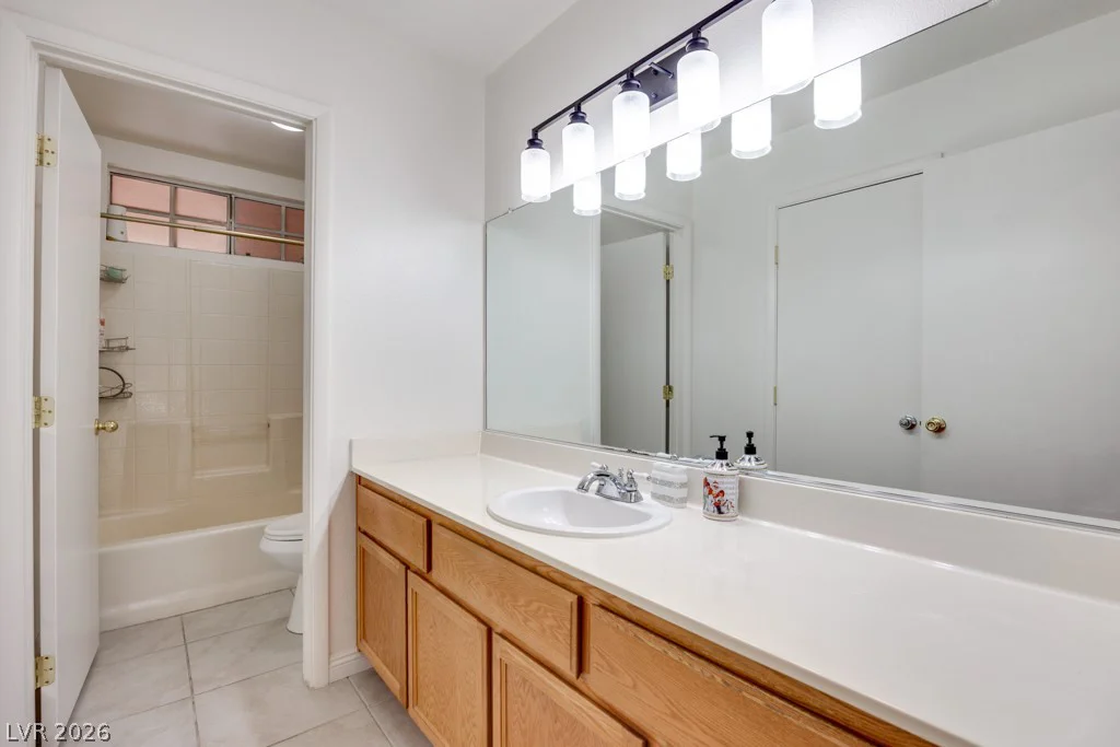 5808 Lone Song, North Las Vegas, NV 89031