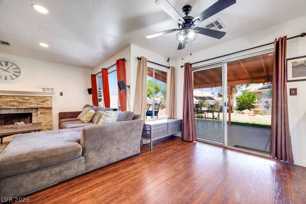 5808 Lone Song, North Las Vegas, NV 89031