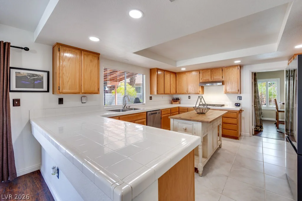 5808 Lone Song, North Las Vegas, NV 89031