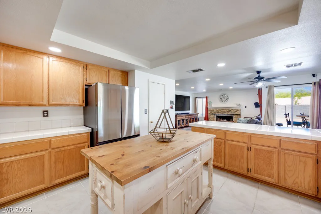 5808 Lone Song, North Las Vegas, NV 89031