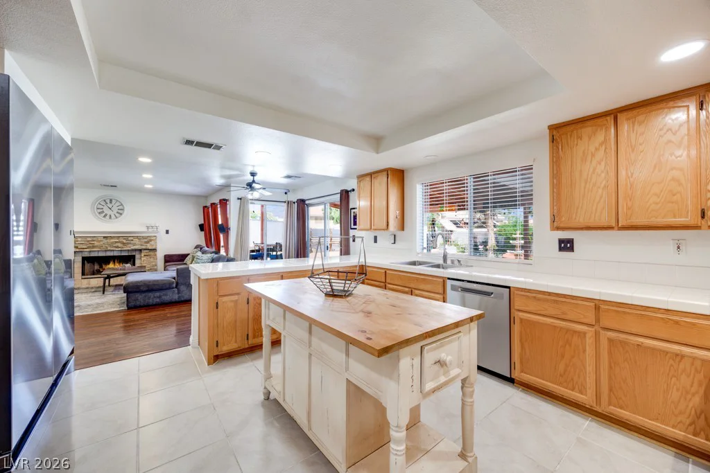 5808 Lone Song, North Las Vegas, NV 89031