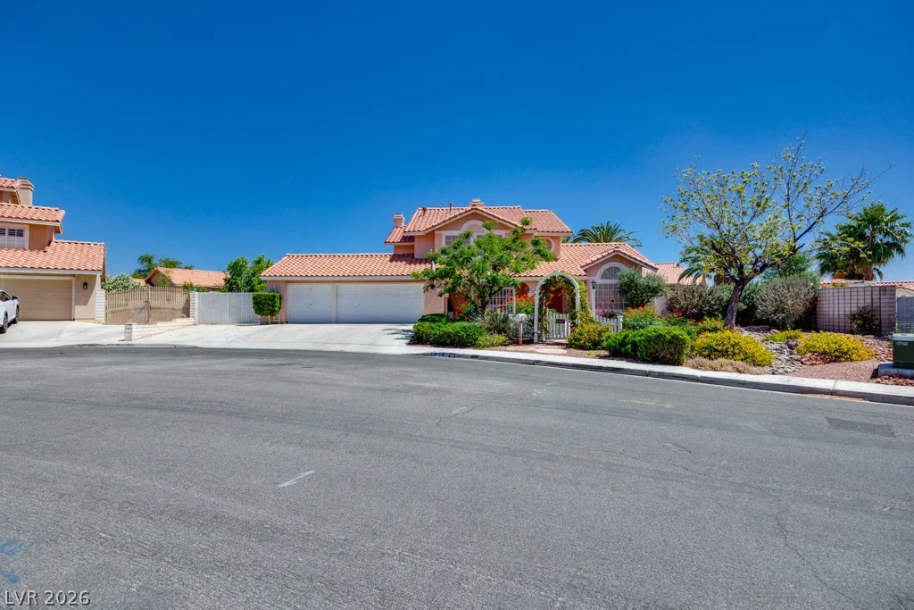 5808 Lone Song, North Las Vegas, NV 89031