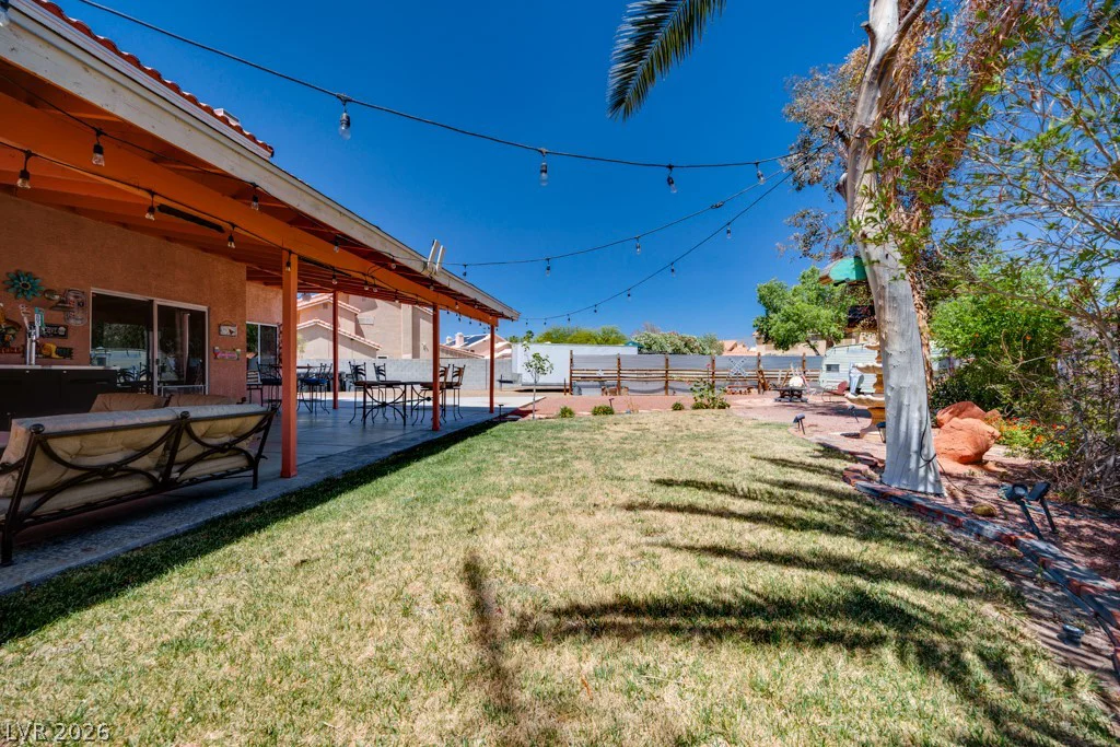 5808 Lone Song, North Las Vegas, NV 89031