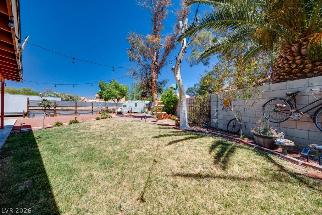 5808 Lone Song, North Las Vegas, NV 89031