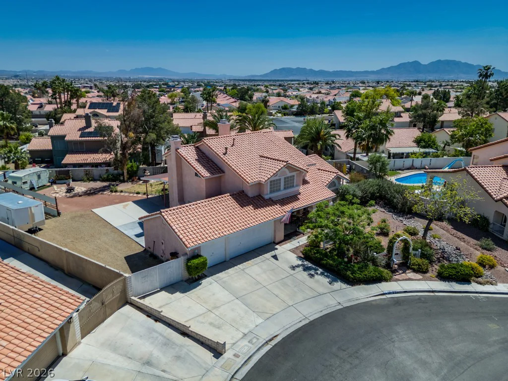 5808 Lone Song, North Las Vegas, NV 89031