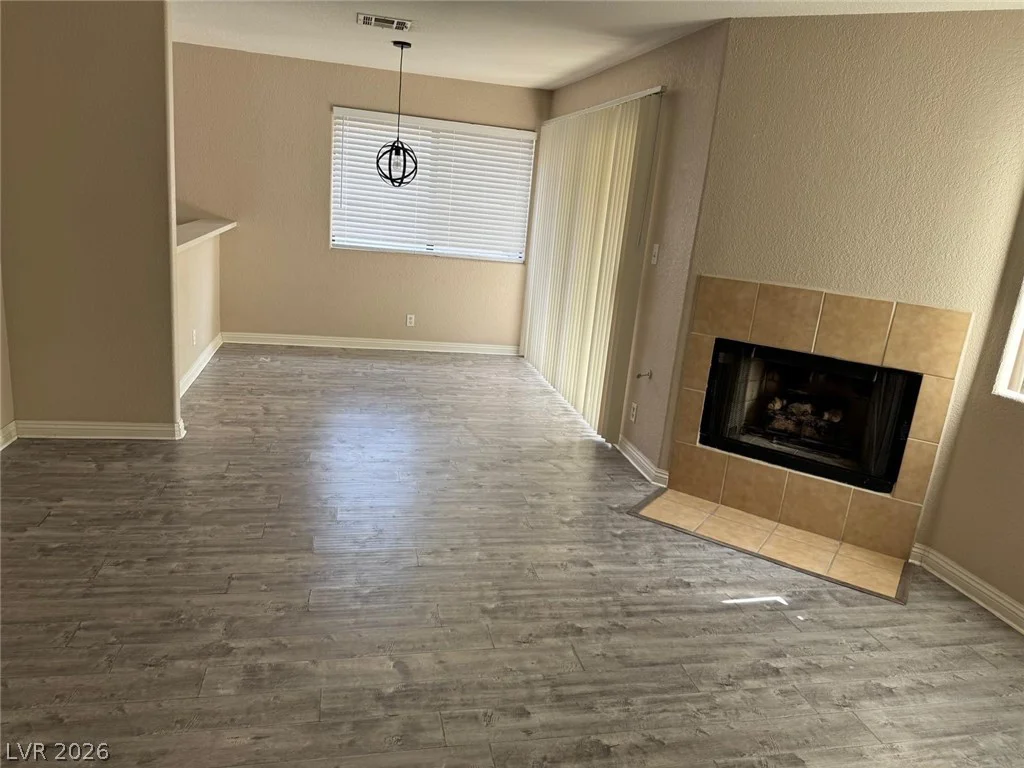 5048 Rainbow, Las Vegas, NV 89118