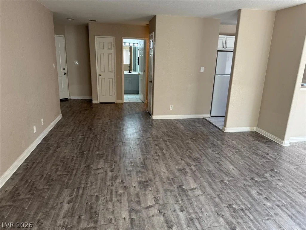 5048 Rainbow, Las Vegas, NV 89118
