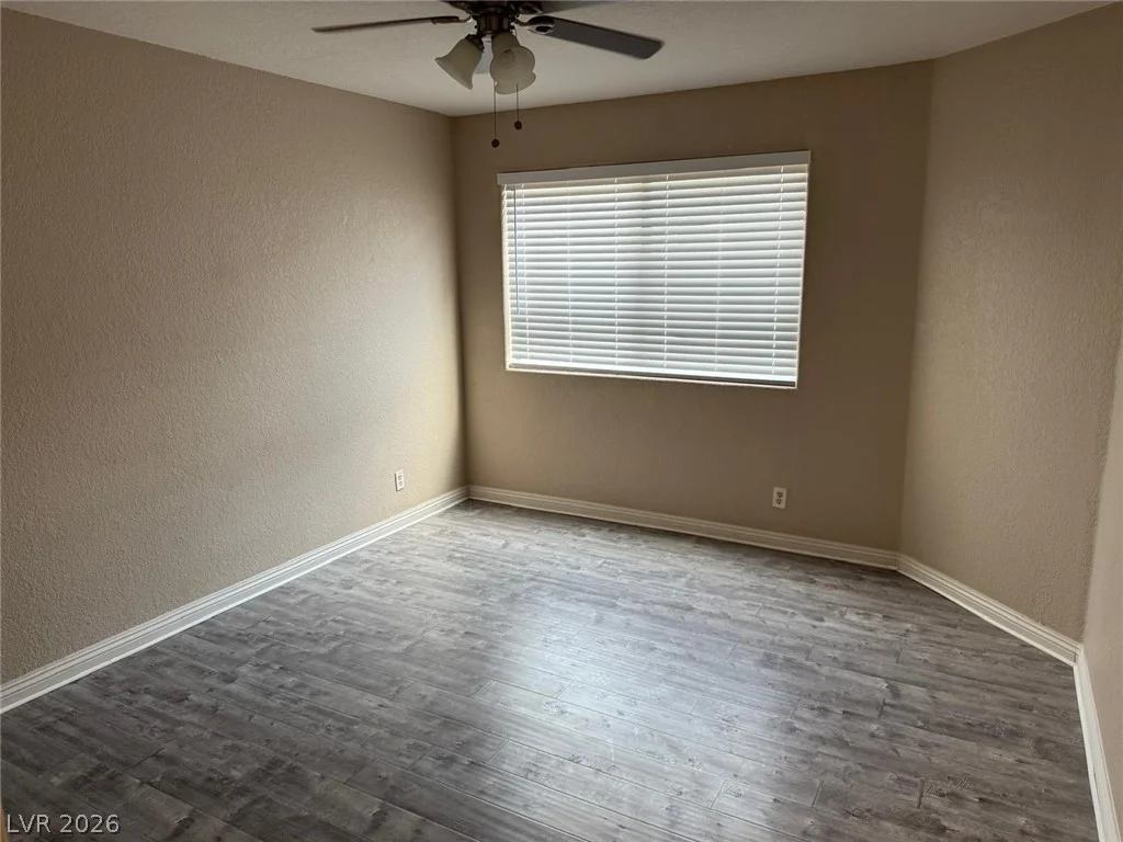 5048 Rainbow, Las Vegas, NV 89118
