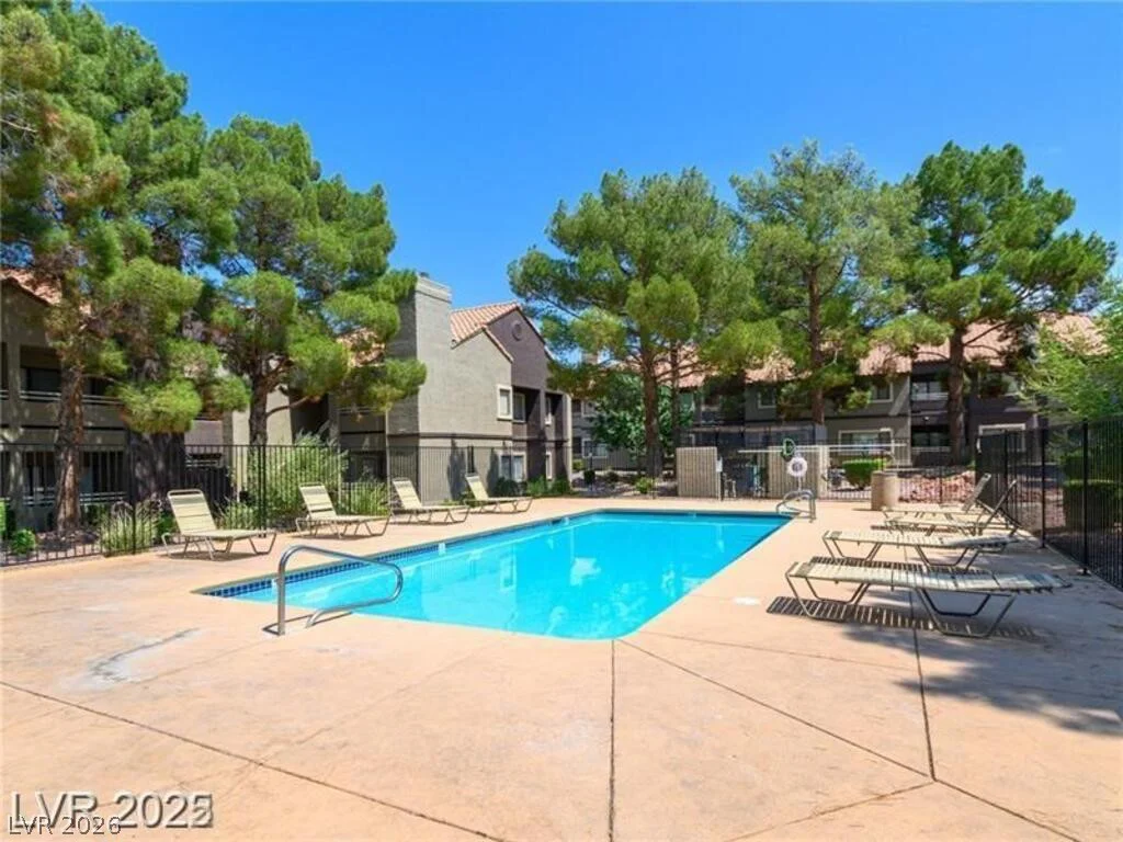 5048 Rainbow, Las Vegas, NV 89118