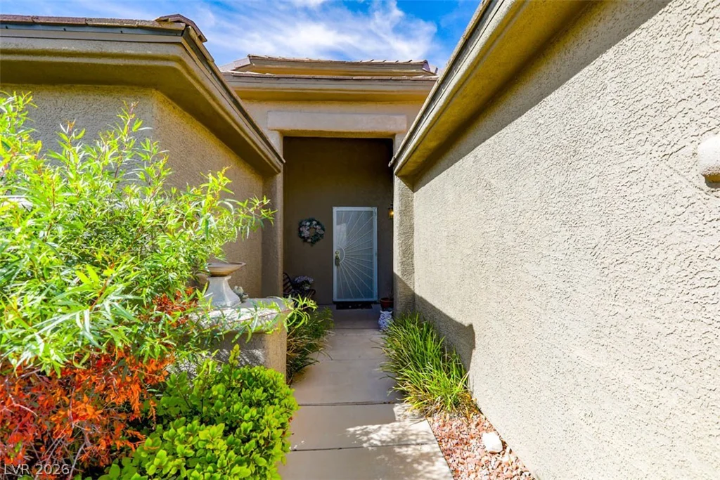 5574 Wedge, Las Vegas, NV 89122