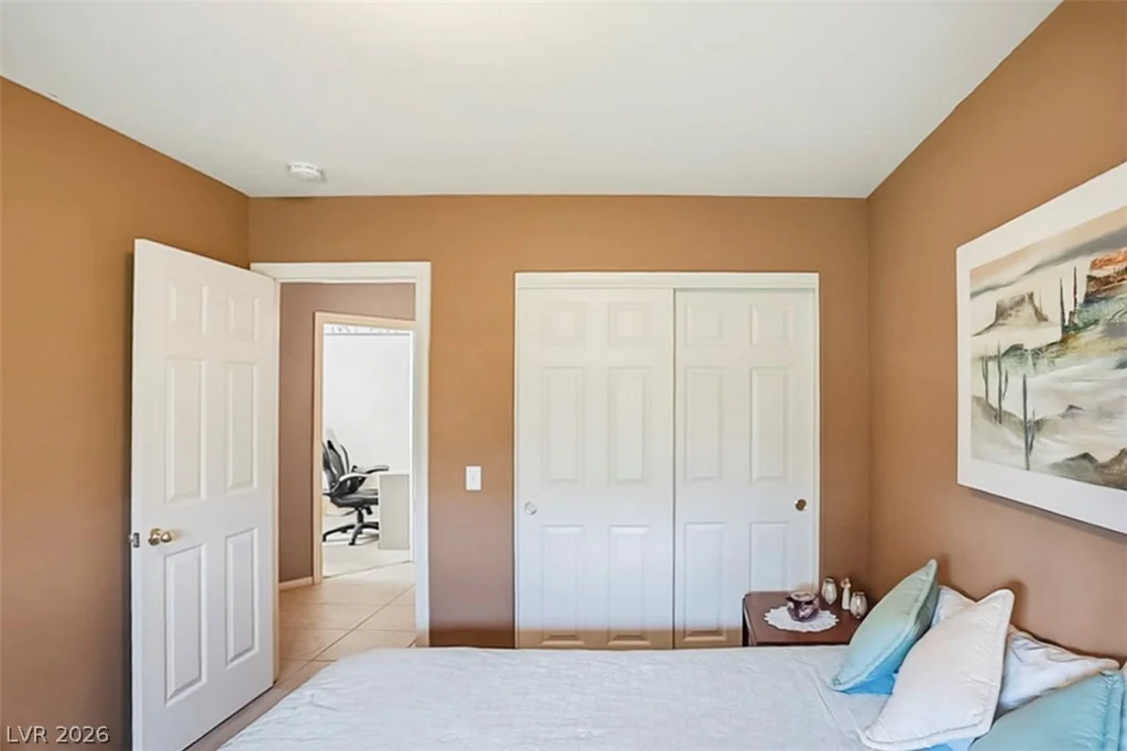 5574 Wedge, Las Vegas, NV 89122
