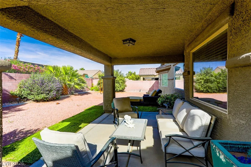 5574 Wedge, Las Vegas, NV 89122