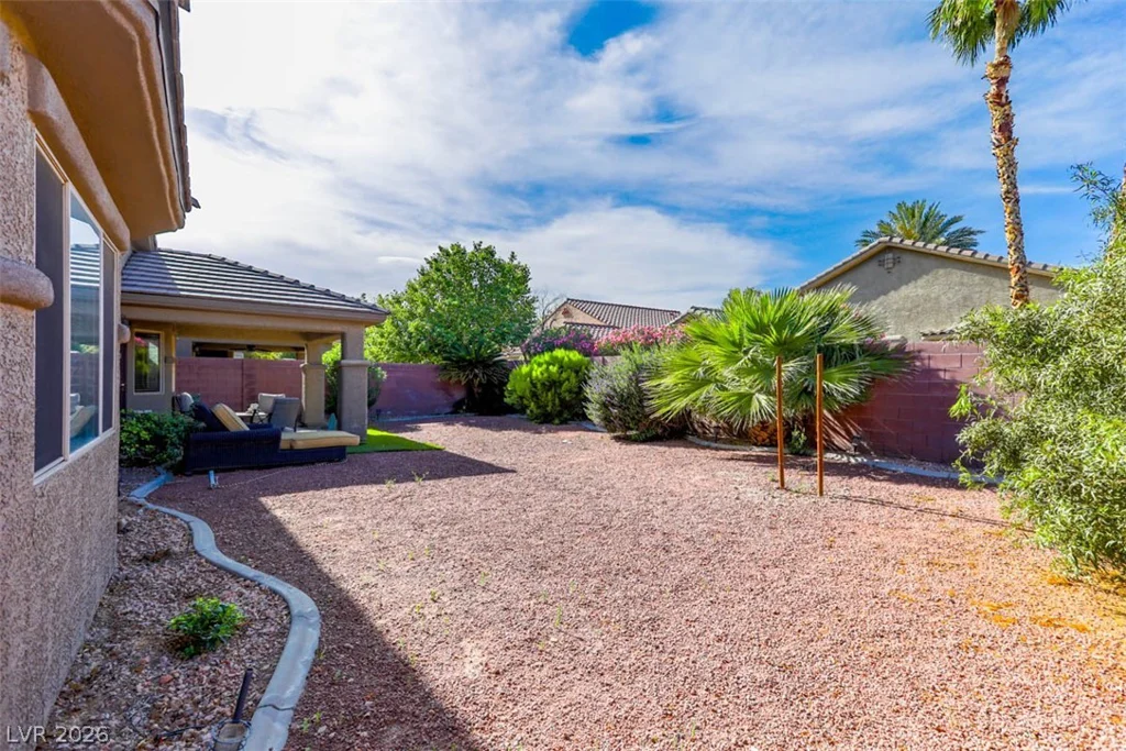 5574 Wedge, Las Vegas, NV 89122