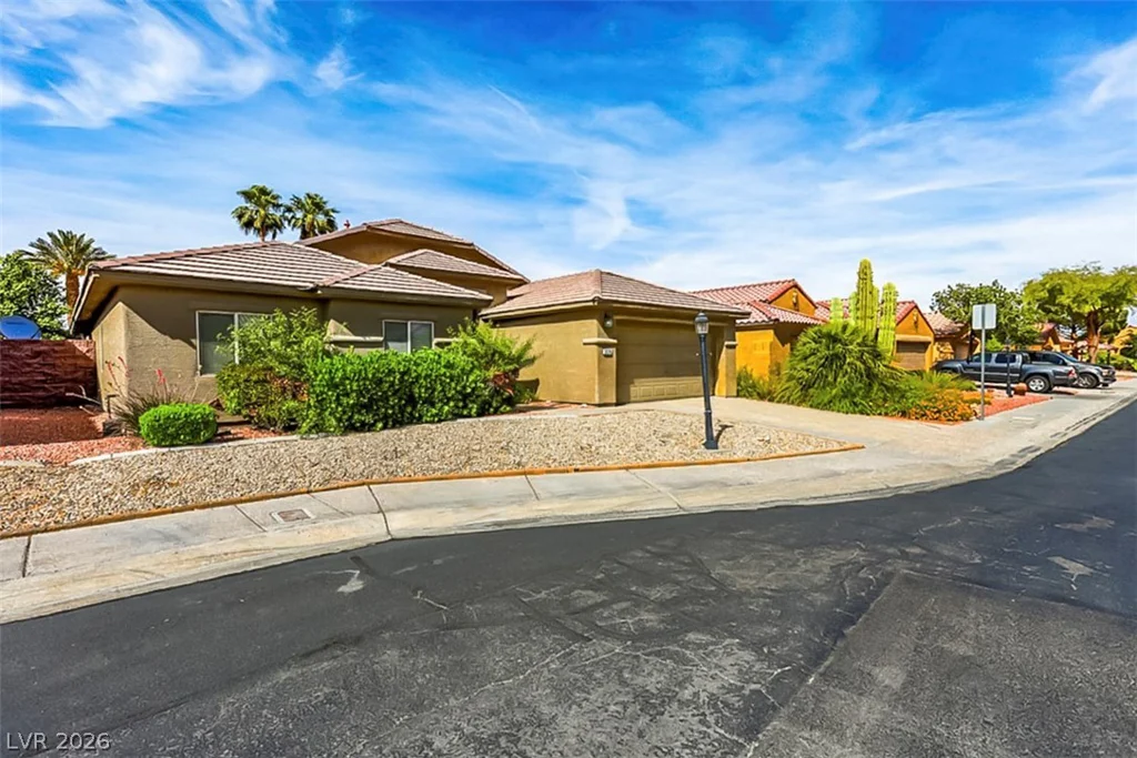 5574 Wedge, Las Vegas, NV 89122