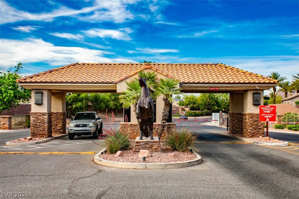 5574 Wedge, Las Vegas, NV 89122