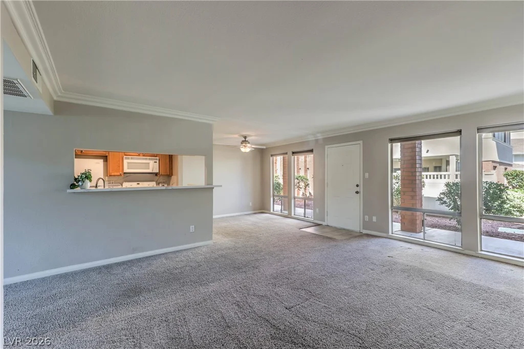 714 Oakmont, Las Vegas, NV 89109