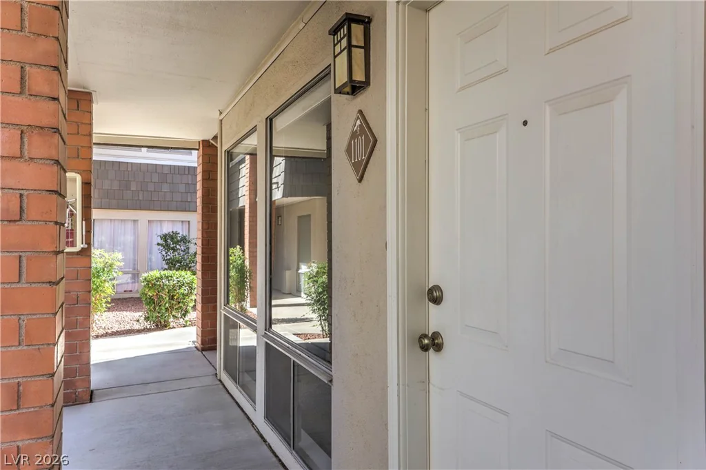 714 Oakmont, Las Vegas, NV 89109