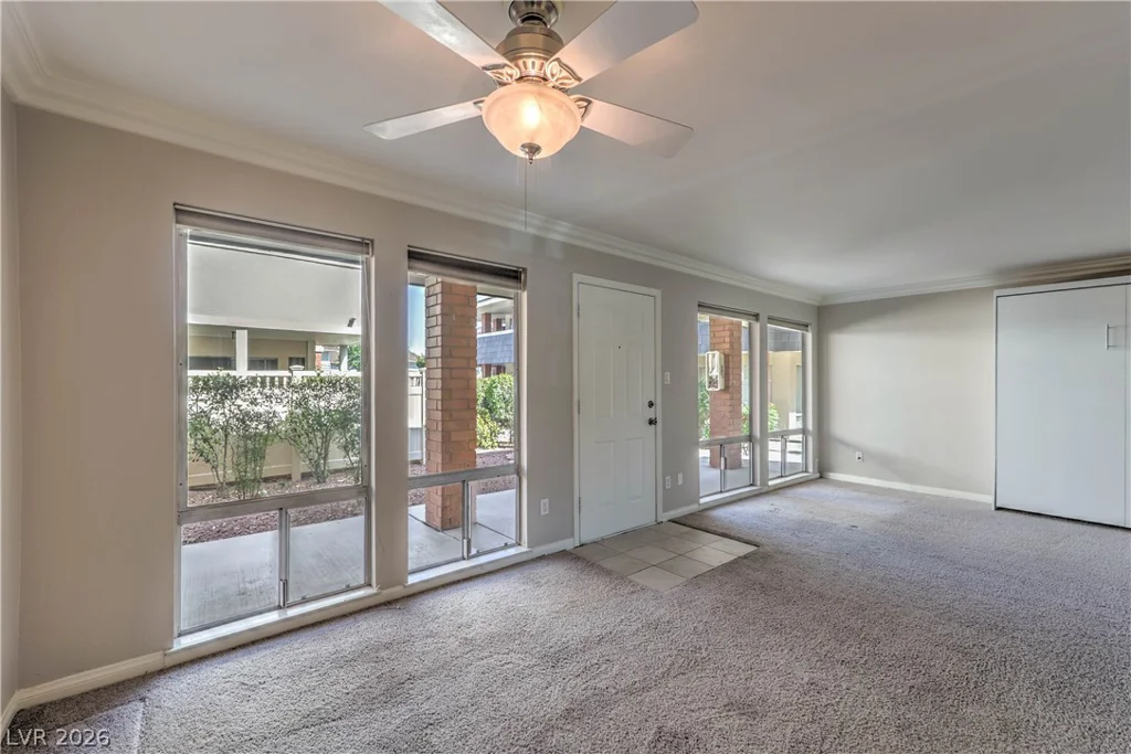 714 Oakmont, Las Vegas, NV 89109