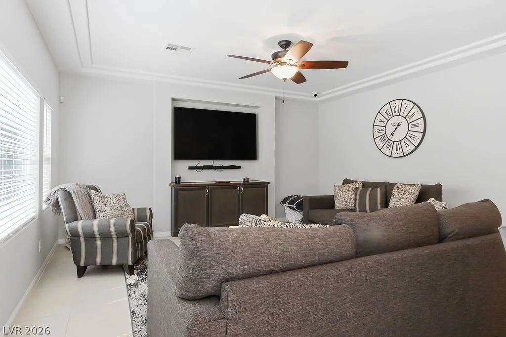10153 Cascadia Creek, Las Vegas, NV 89141