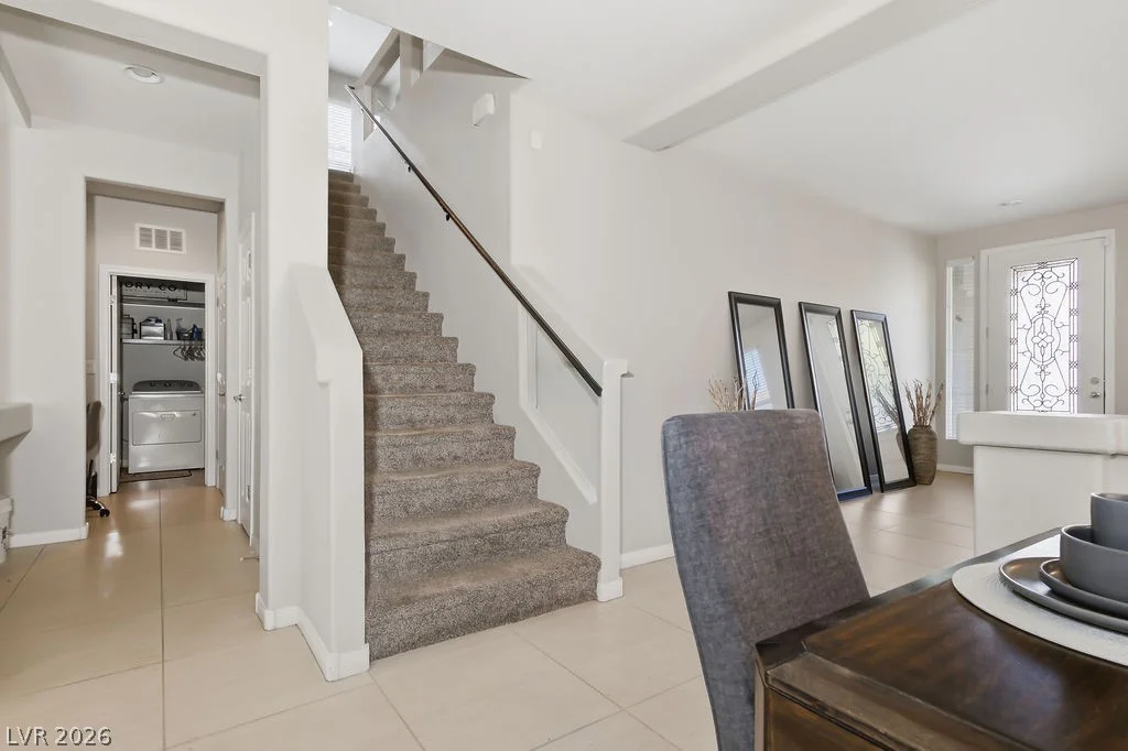 10153 Cascadia Creek, Las Vegas, NV 89141