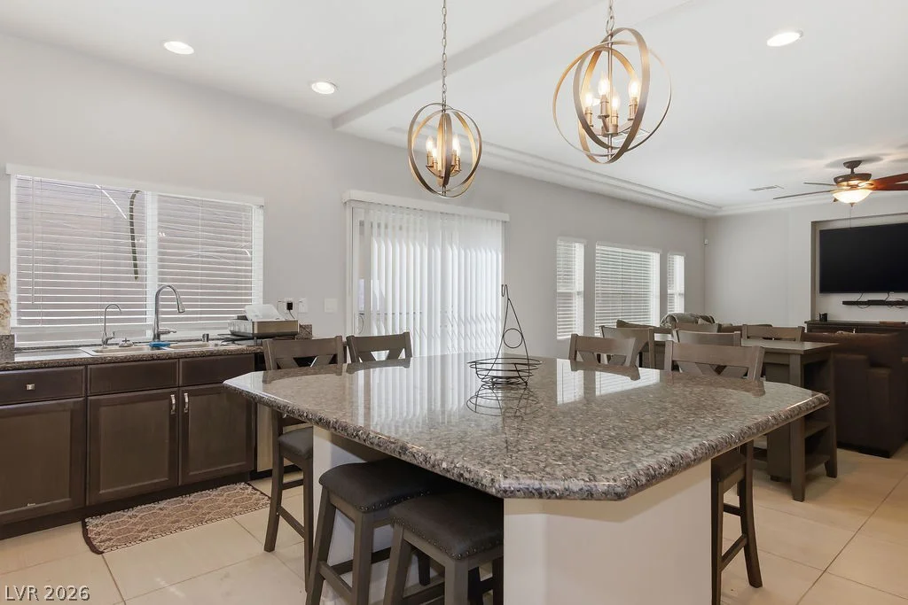10153 Cascadia Creek, Las Vegas, NV 89141