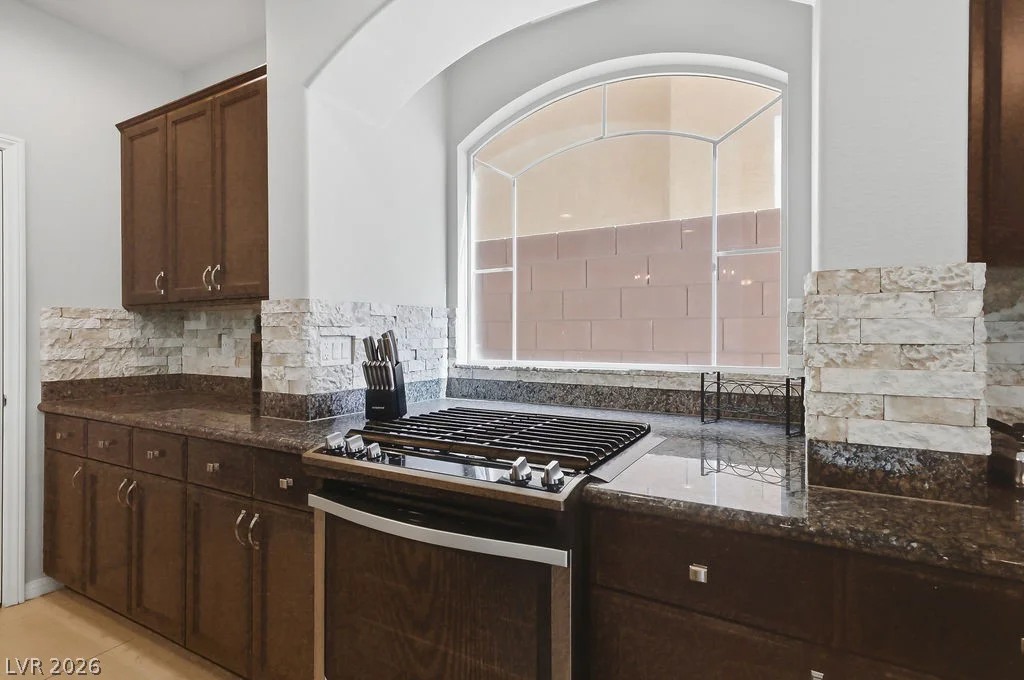 10153 Cascadia Creek, Las Vegas, NV 89141